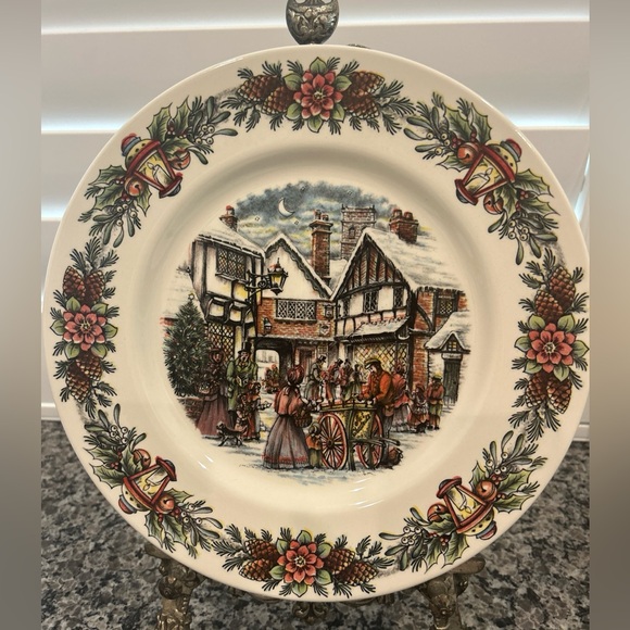 Royal Stafford Christmas Dinner Plates 11” Set of 4 Hot Chestnuts Cart Carolers